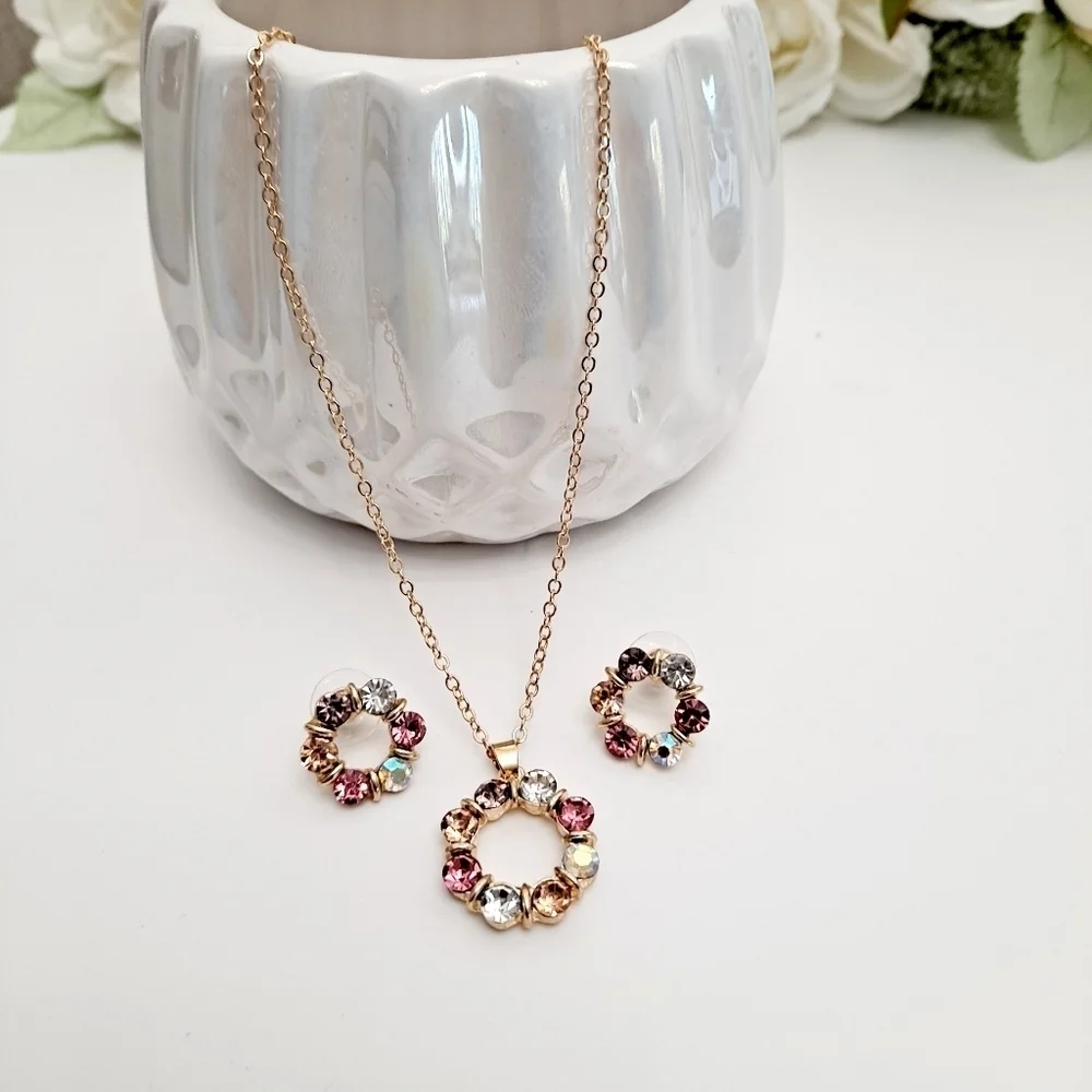 Gold rhinestones Necklace and earrings set dainty Rainbow multicolor 💖